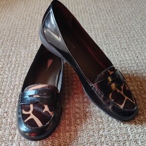 Liz Claiborne Black and Brown Animal Print Loafers